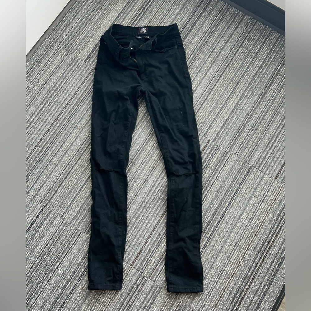 BDG Women’s Ripped Jeans TWIG HIGH-RISE